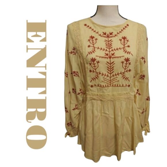 Cream Entro blouse with red floral embroidery womens Size small - Picture 1 of 8